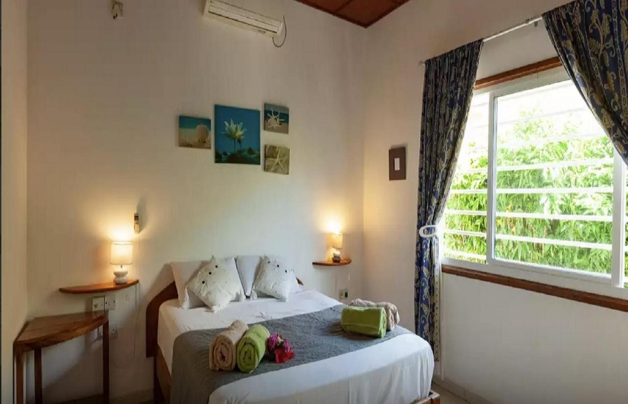 Maison De Vacanze Baie Sainte Anne エクステリア 写真